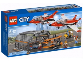 LEGO City Airport Oro uosto lėktuvų pasirodymas, 6-12 m. vaikams (60103)